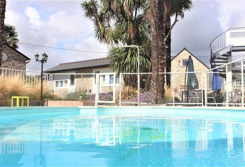 בית מלון כפרי Hôtel Les 13 Assiettes