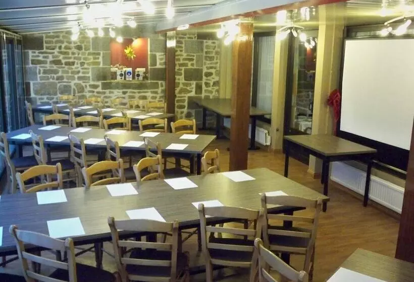 호텔 Hôtel Les 13 Assiettes