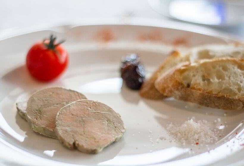 בית מלון כפרי Hôtel Les 13 Assiettes