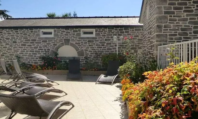 호텔 Hôtel Les 13 Assiettes