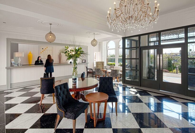 فندق The Address Cork