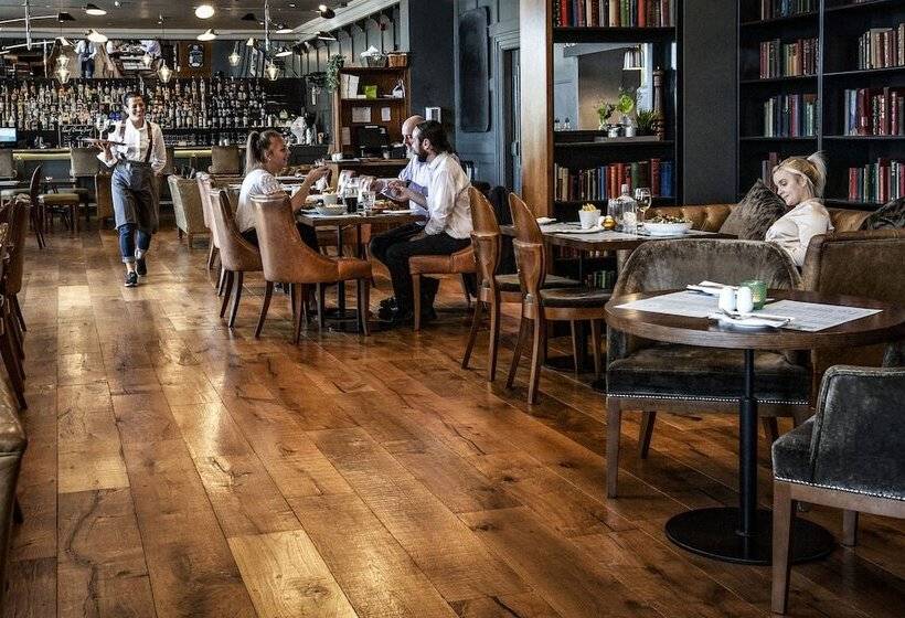 فندق The Address Cork