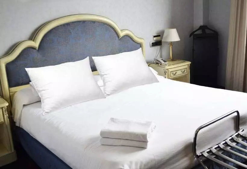 Отель Vila Real Palace