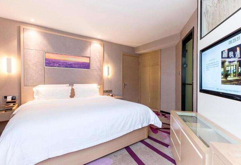 Lavande Hotel Nanchang West Railway Station Xinjian Branch