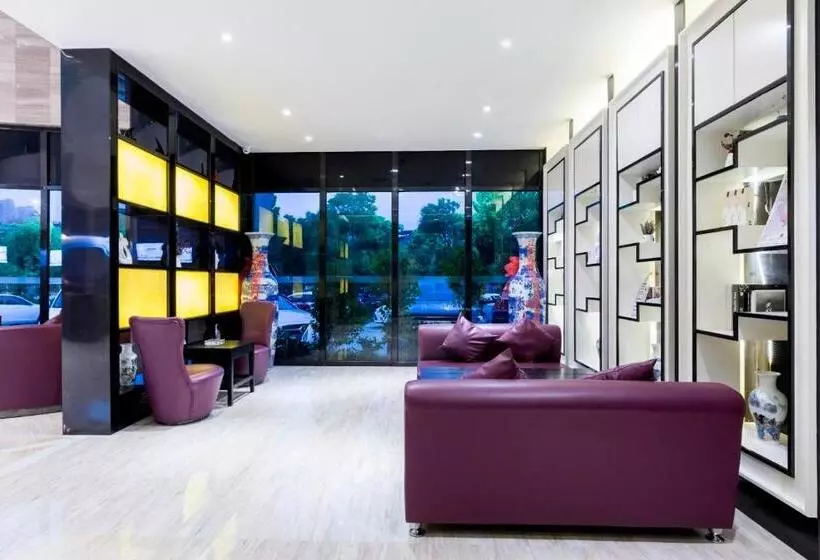 Lavande Hotel Nanchang West Railway Station Xinjian Branch