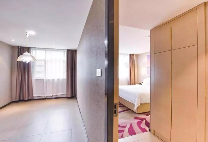 Lavande Hotel Nanchang West Railway Station Xinjian Branch