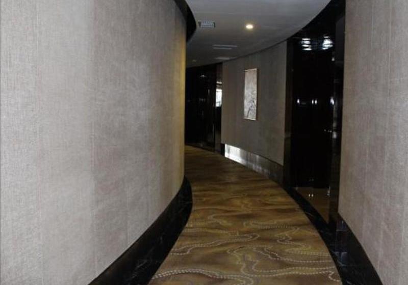 Lavande Hotel Yangjiang Xiping Road