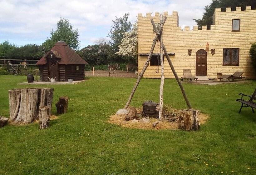 Ecuries Leseigneur   Camping Insolites