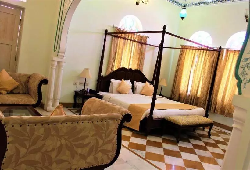 Hotelli Sanchal Fort