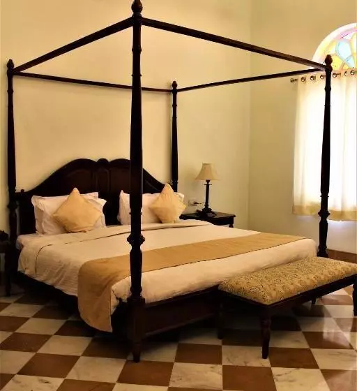 Hotelli Sanchal Fort