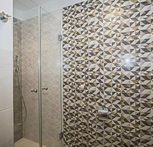 Aamiaismajoitus (B&B) Piccolo Panzió Vendéglő Vinoteca