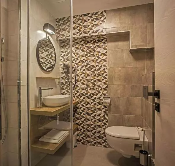 Aamiaismajoitus (B&B) Piccolo Panzió Vendéglő Vinoteca