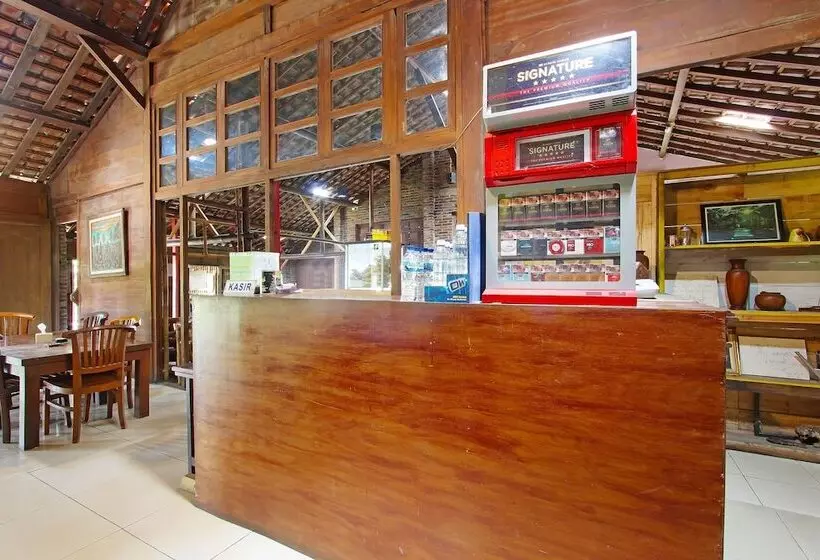 ホテル Oyo 3693 Kopi Klotok Homestay Syariah