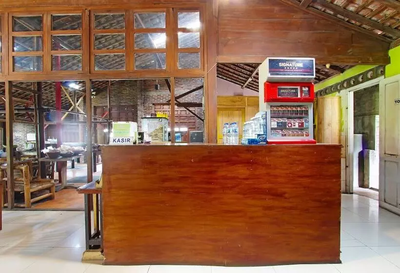 ホテル Oyo 3693 Kopi Klotok Homestay Syariah