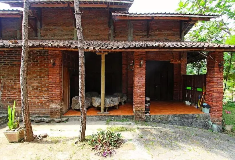 ホテル Oyo 3693 Kopi Klotok Homestay Syariah