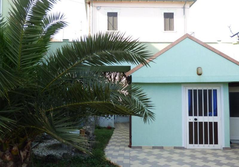 ベッドアンドブレックファースト Marevista