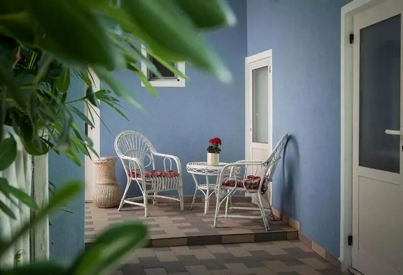 Aamiaismajoitus (B&B) Marevista