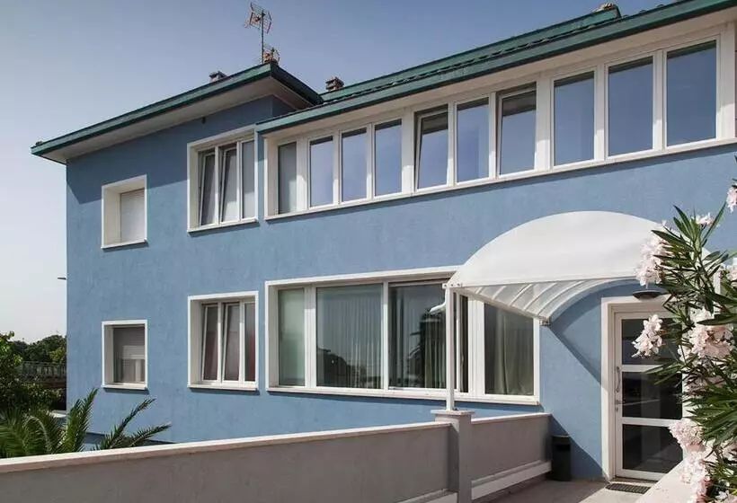 Aamiaismajoitus (B&B) Marevista