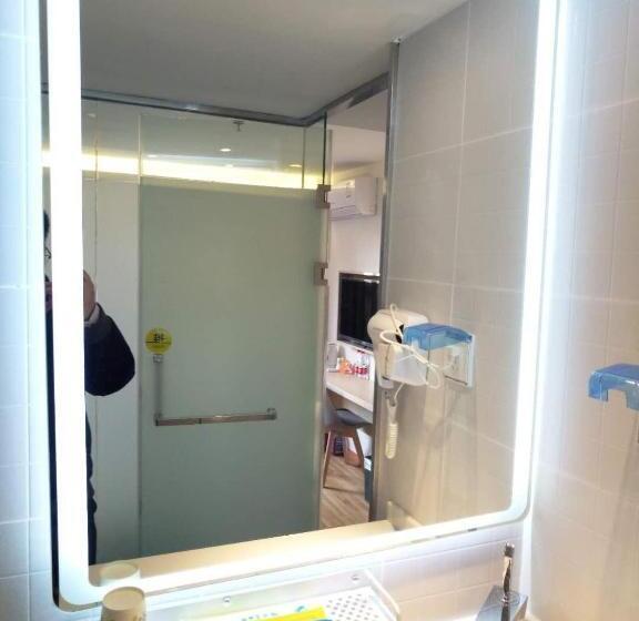 Otel 7 Days Guiyang Railway Station Xingguan Road Branch