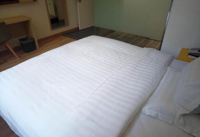 Otel 7 Days Guiyang Railway Station Xingguan Road Branch