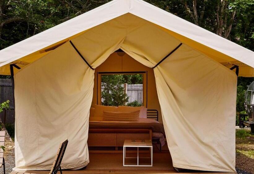 ホテル Autocamp Cape Cod