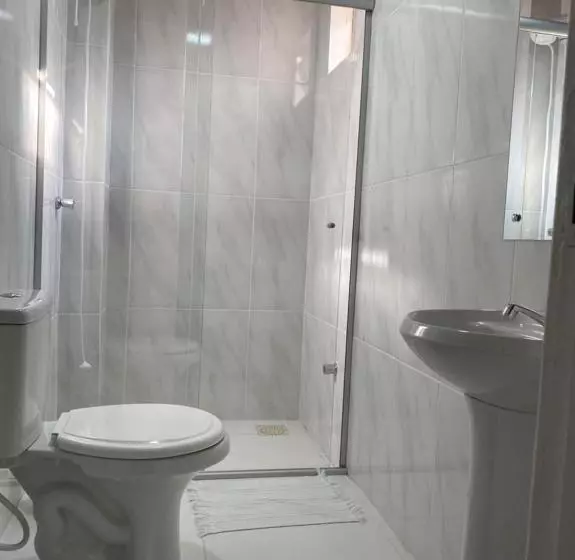 Hotelli Avenida Center