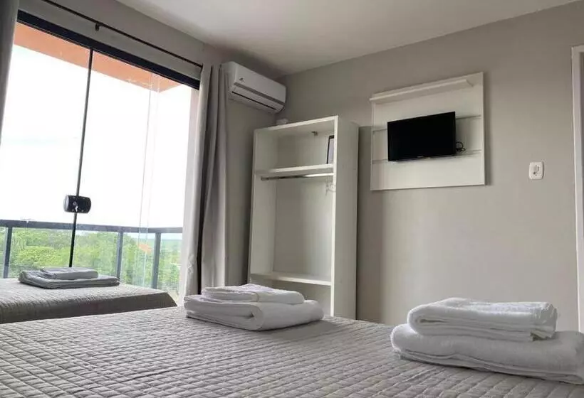 Hotelli Avenida Center