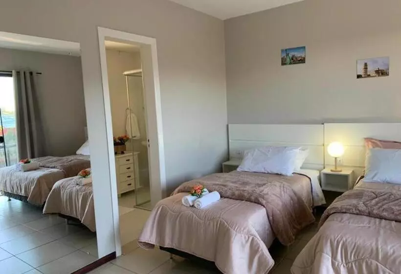 Hotelli Avenida Center