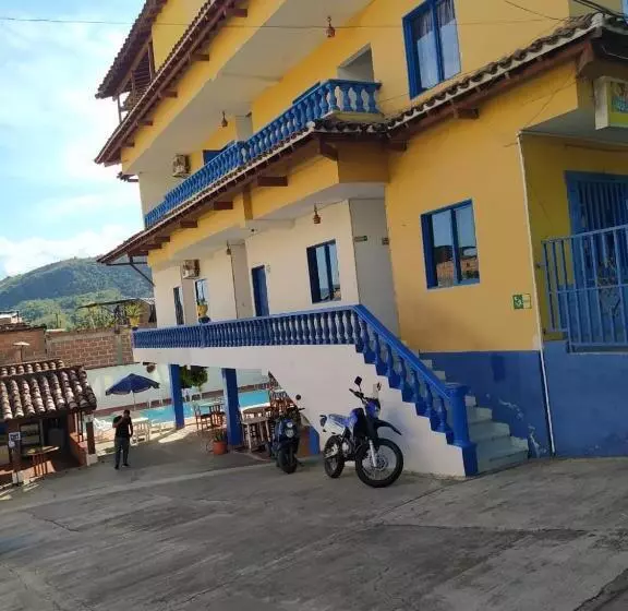 Hotelli Brisas De Santa Fe