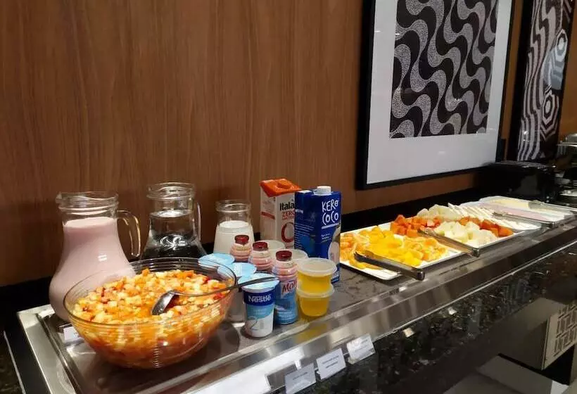 ホテル Morada Inn