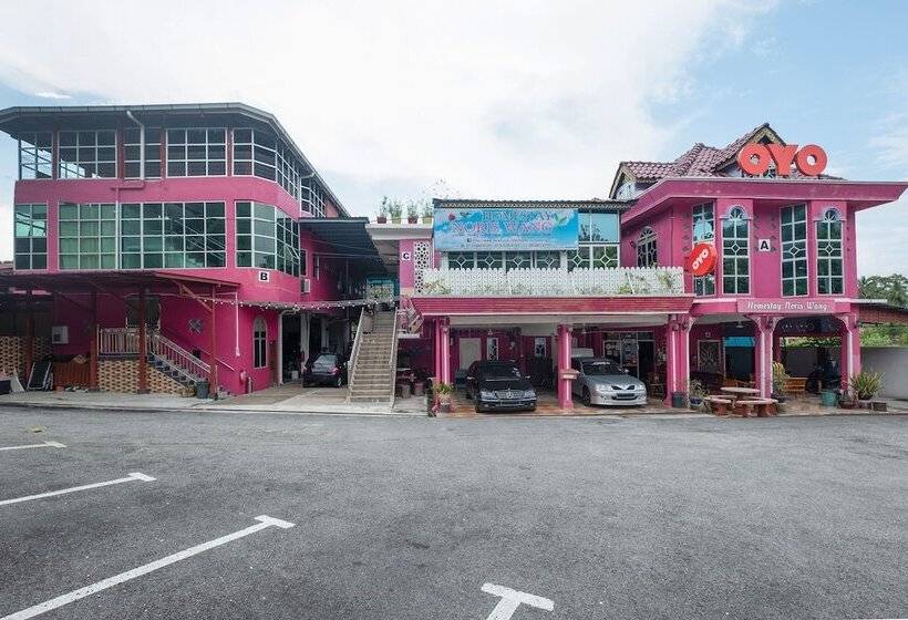 Hotel Oyo 89984 Noris Wang Homestay