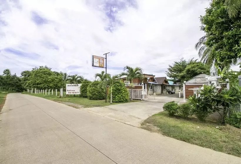 ホテル The Rome Resort