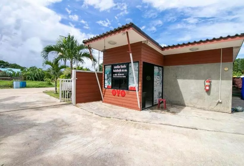 ホテル The Rome Resort