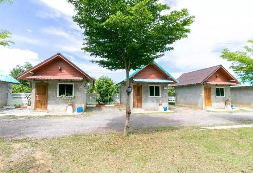 ホテル The Rome Resort