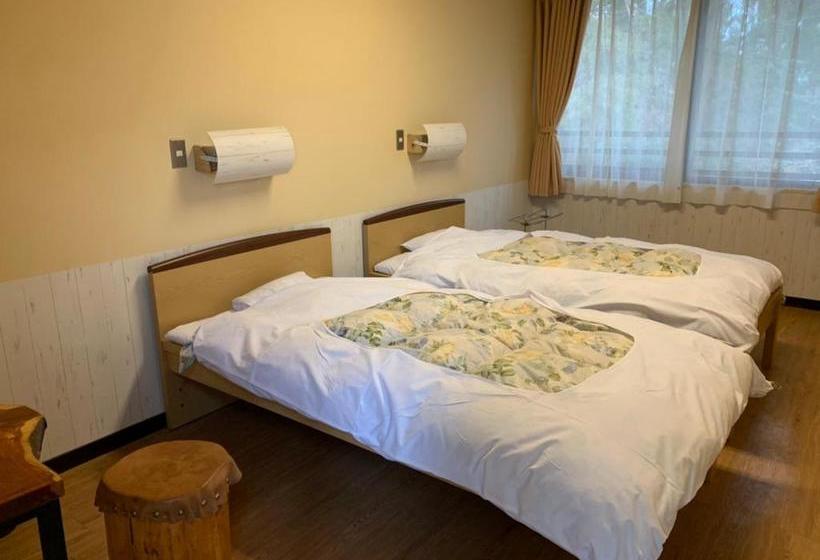 בית מלון כפרי Showa Forest Village