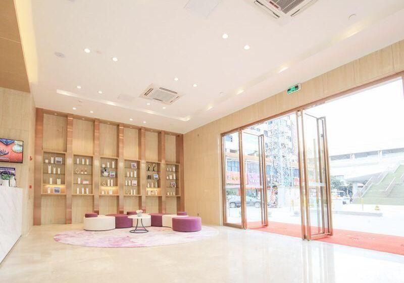 Lavande Hotels·foshan Bijiang Light Rail Country Garden Headquarters