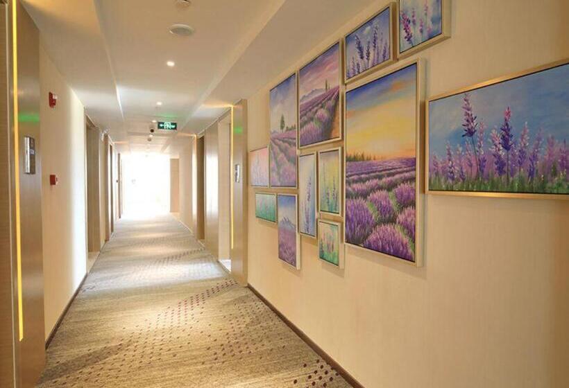 Lavande Hotels·foshan Bijiang Light Rail Country Garden Headquarters