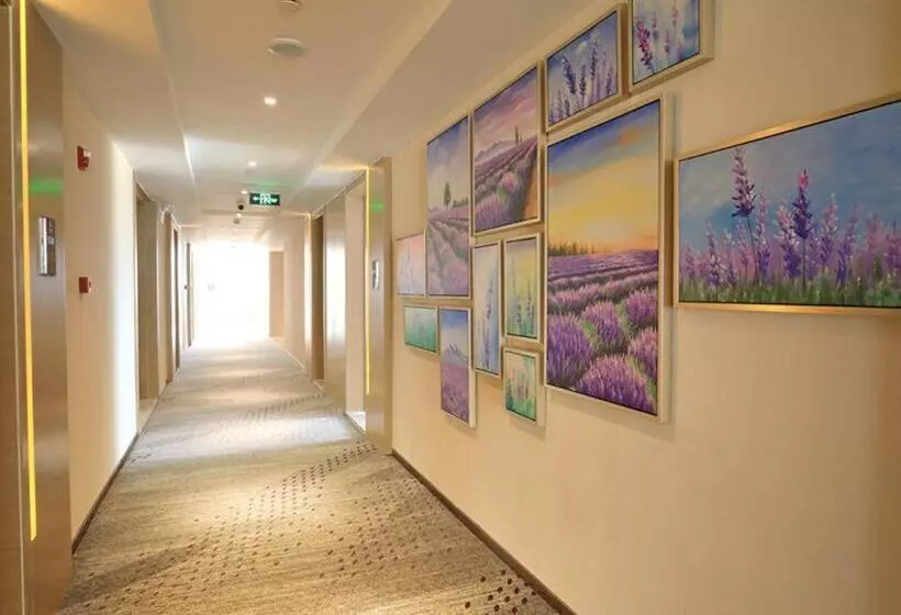 Lavande Hotels·foshan Bijiang Light Rail Country Garden Headquarters