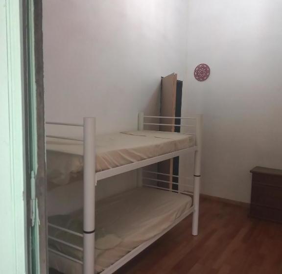 پانسیون Tango Hostel Club