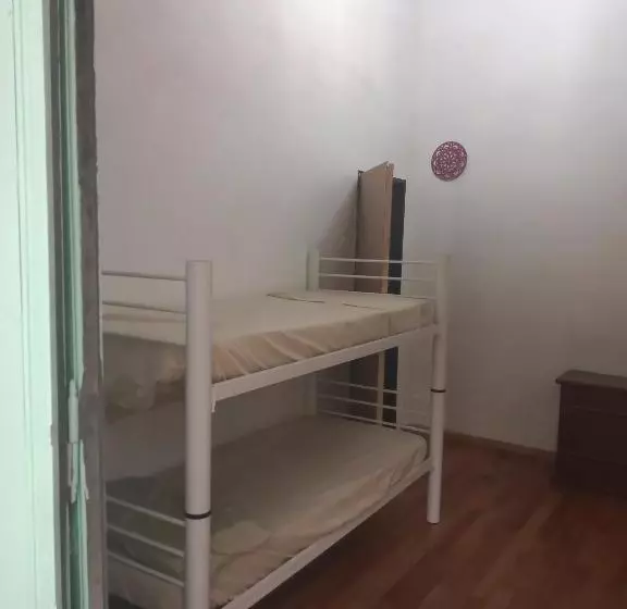 پانسیون Tango Hostel Club