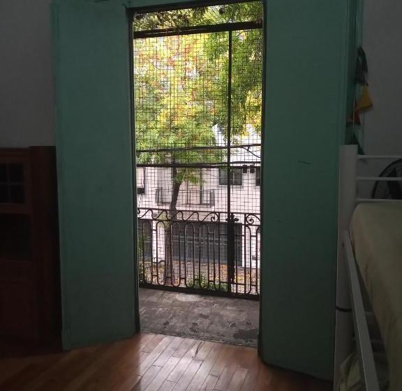 پانسیون Tango Hostel Club