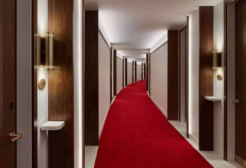 Twa Hotel At Jfk Airport