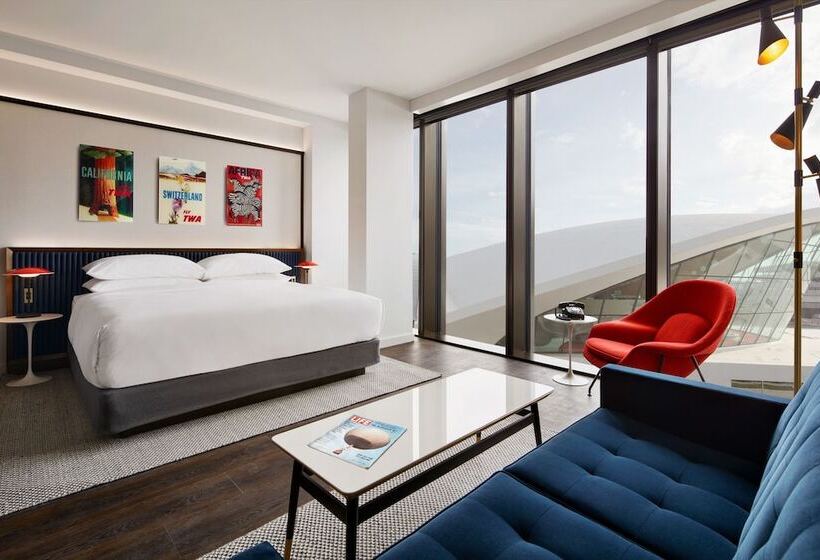 Twa Hotel At Jfk Airport