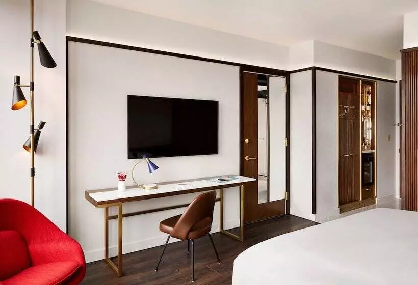 Twa Hotel At Jfk Airport