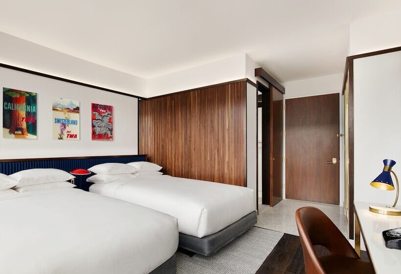 Twa Hotel At Jfk Airport