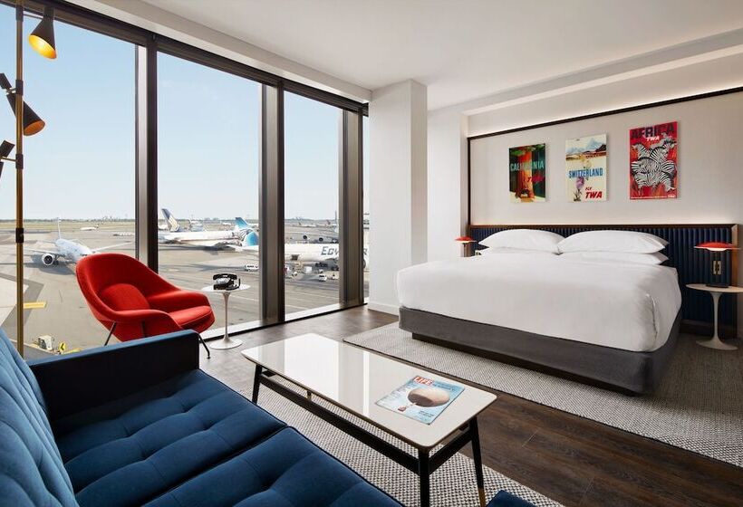 Twa Hotel At Jfk Airport