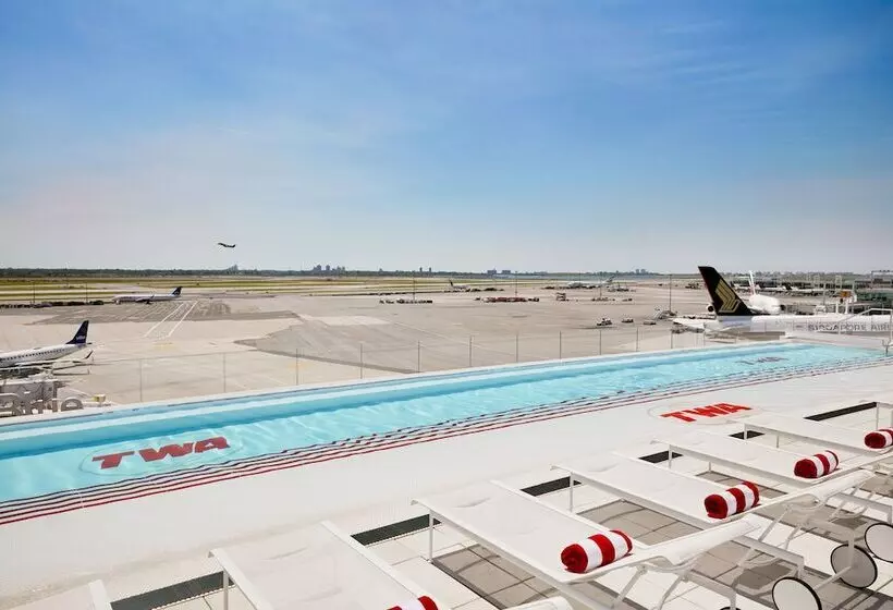 Twa Hotel At Jfk Airport