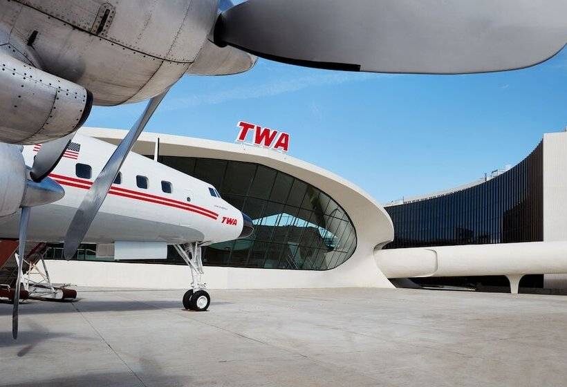 Twa Hotel At Jfk Airport