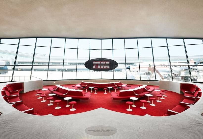 Twa Hotel At Jfk Airport
