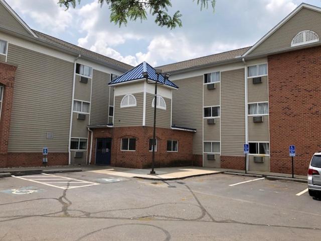 Hotelli Intown Suites Extended Stay Cincinnati Oh Colerain